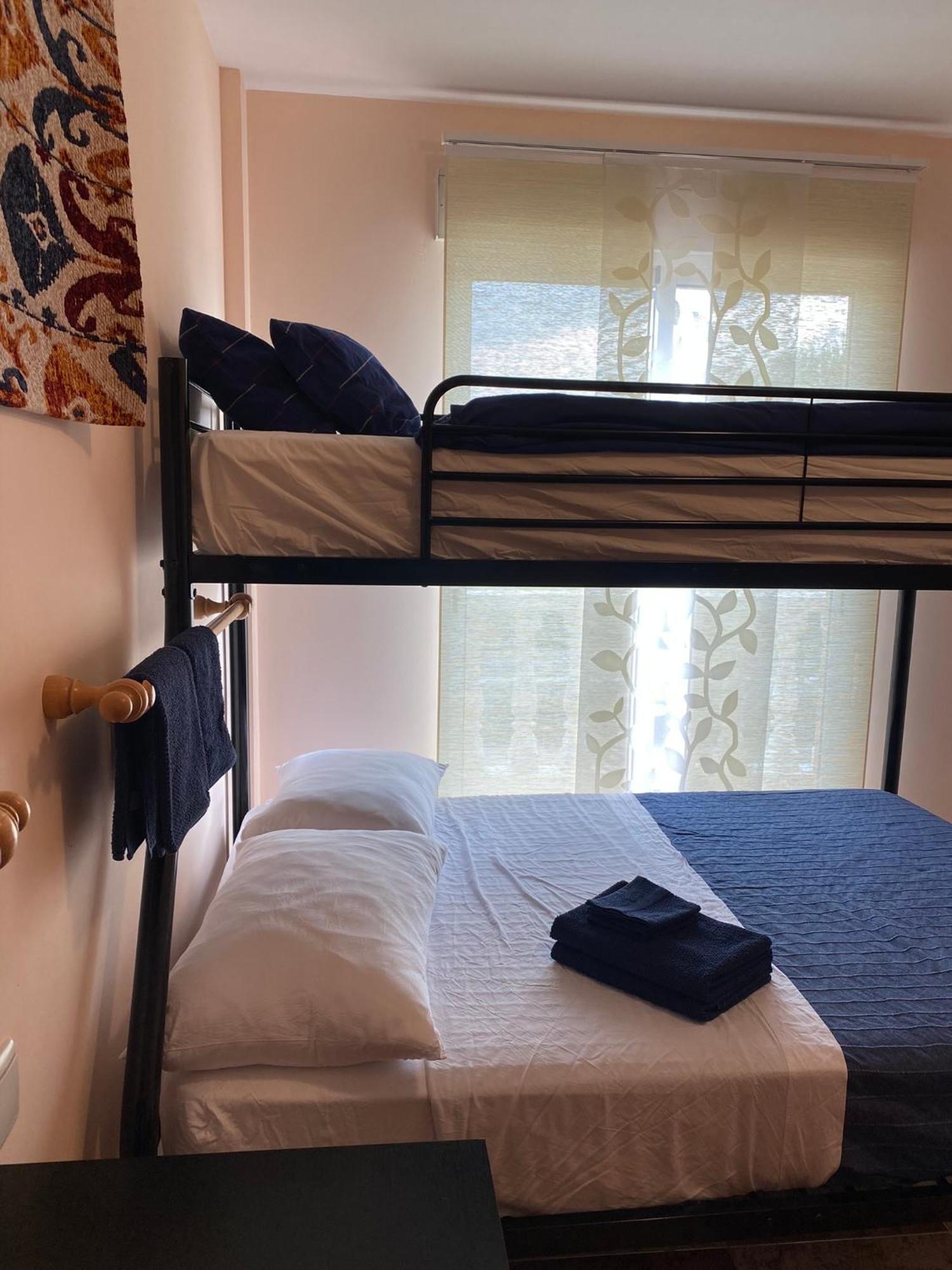 Comfortable Guest Room With Balcony Beniarjo Zewnętrze zdjęcie